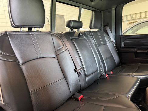 Used 2022 RAM 3500 Limited AWD/4WD image 11