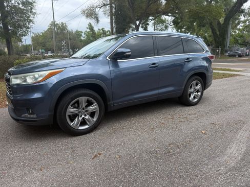 Used 2016 Toyota Highlander Limited image 1