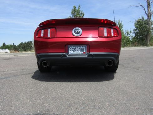Used 2012 Ford Mustang GT Premium w/ Security Pkg RWD image 6