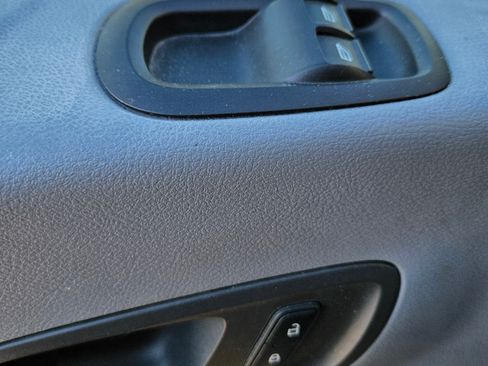 Used 2015 Ford Transit 250 148 Medium Roof image 10