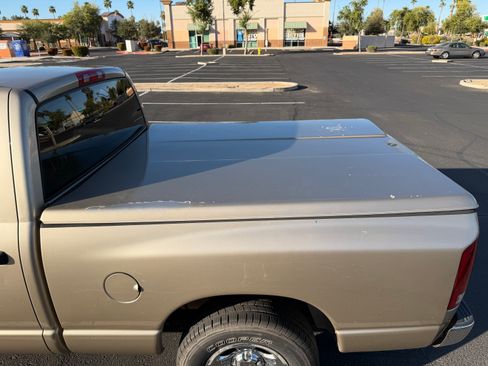 Used 2005 Dodge Ram 1500 Truck SLT image 5