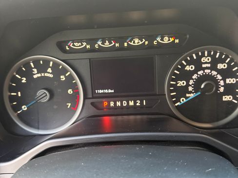 Used 2016 Ford F150 XLT w/ Equipment Group 302A Luxury RWD image 12