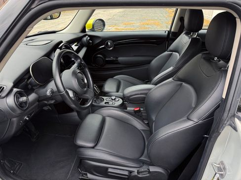 Used 2022 MINI Cooper SE image 15