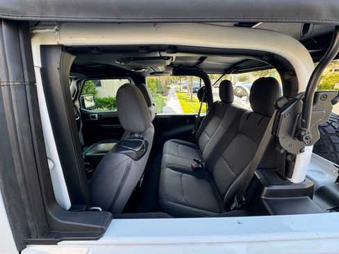 Used 2019 Jeep Wrangler Sport image 2