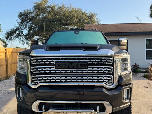 Used 2020 GMC Sierra 2500 Denali w/ Denali Ultimate Package AWD/4WD image 4
