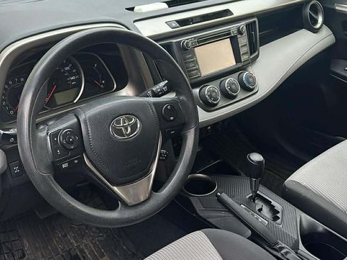 Used 2013 Toyota RAV4 LE image 6