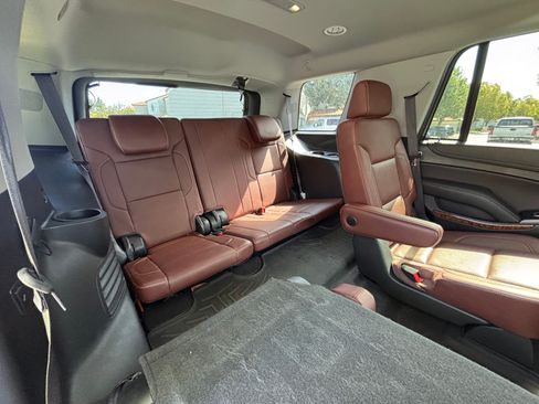 Used 2019 Chevrolet Tahoe Premier w/ Premier Plus Edition AWD/4WD image 14