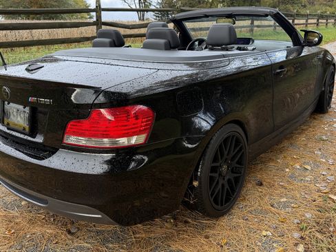 Used 2011 BMW 135i Convertible image 5