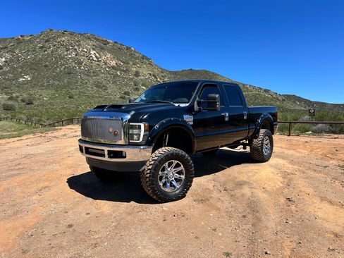 Used 2009 Ford F250 XLT image 4