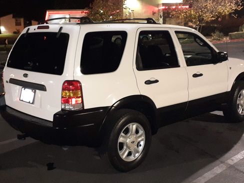 Used 2002 Ford Escape XLT image 5