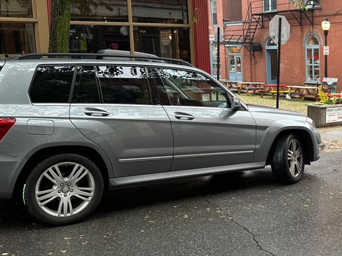 Used 2015 Mercedes-Benz GLK 350 4MATIC image 12