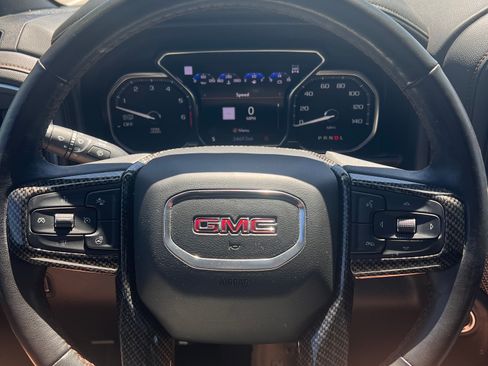 Used 2020 GMC Sierra 1500 AT4 w/ AT4 Premium Package AWD/4WD image 11