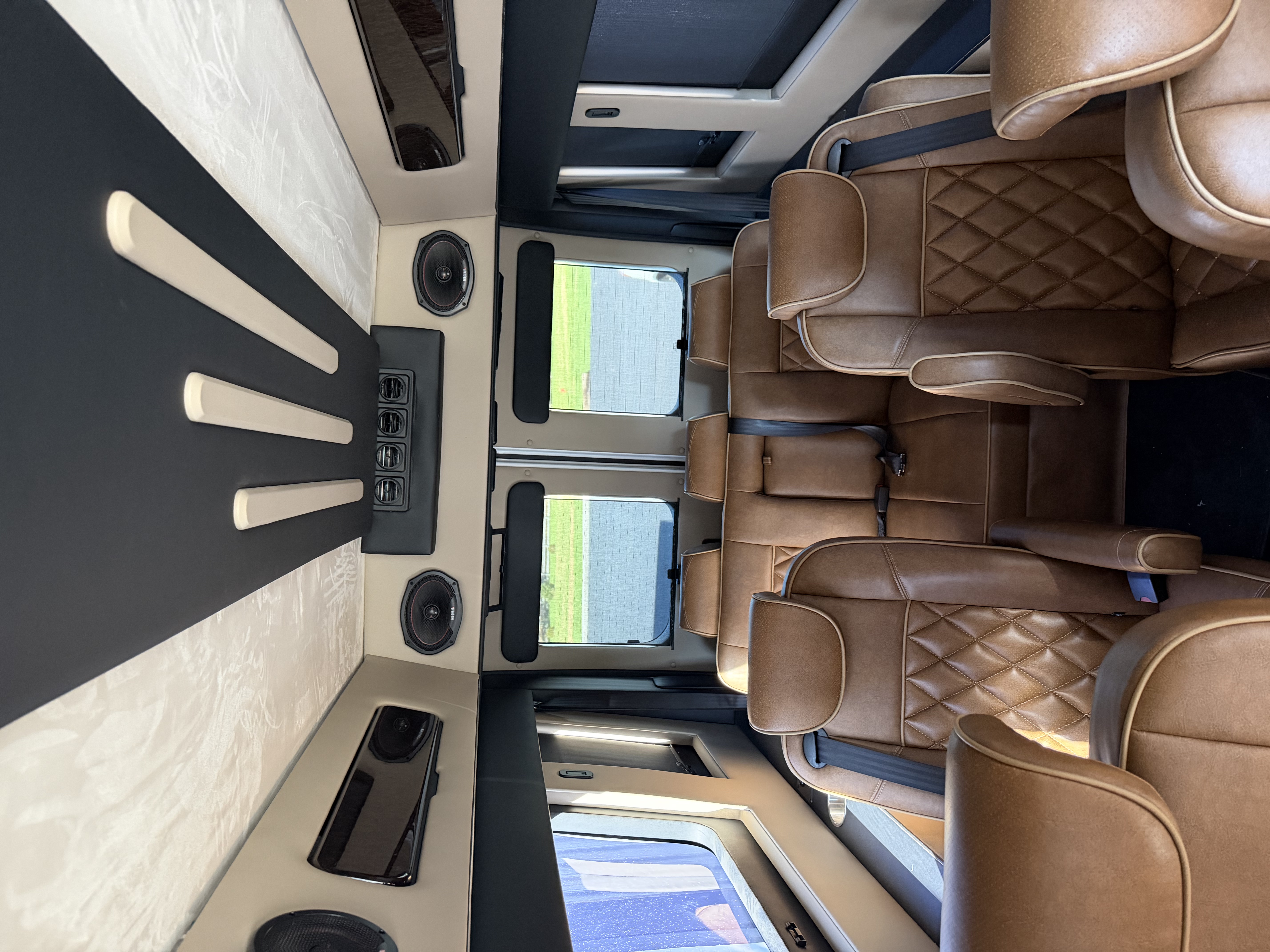 Used 2022 RAM ProMaster 2500 w/ Safety Group FWD image 13