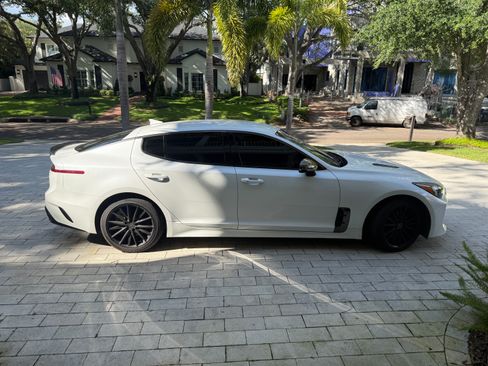 Used 2021 Kia Stinger GT-Line image 4