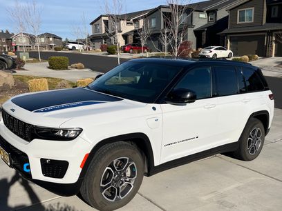 Used 2022 Jeep Grand Cherokee Trailhawk w/ Advanced Protech Group II