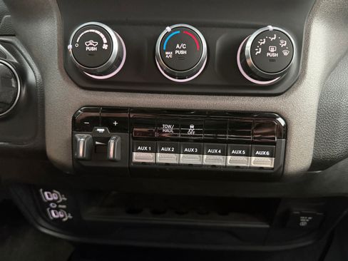 Used 2020 RAM 2500 Tradesman AWD/4WD image 9