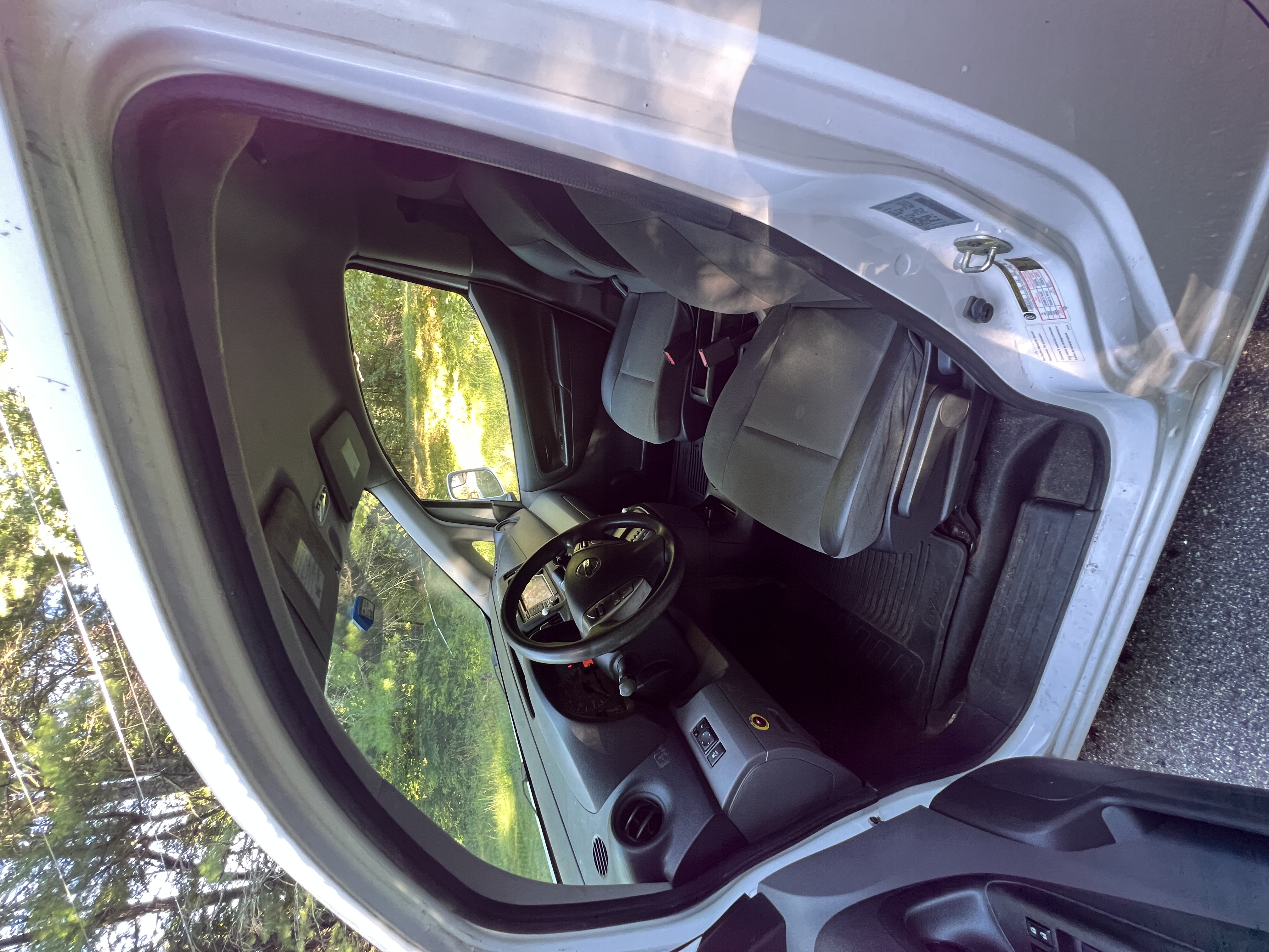 Used 2019 Nissan NV200 SV FWD image 21
