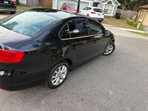 Used 2013 Volkswagen Jetta SE FWD image 8