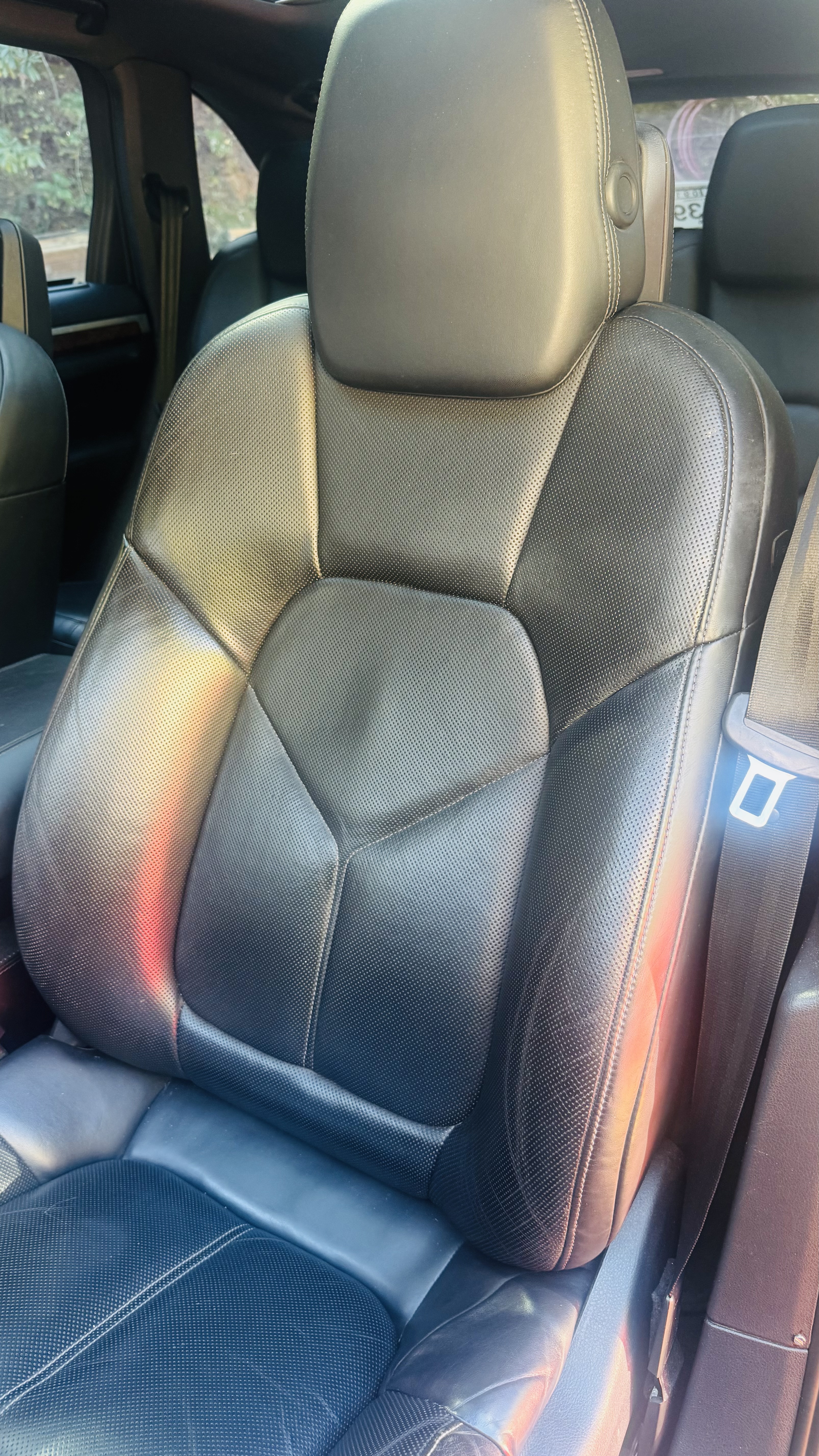 Used 2012 Porsche Cayenne S w/ Premium Pkg Plus AWD/4WD image 32