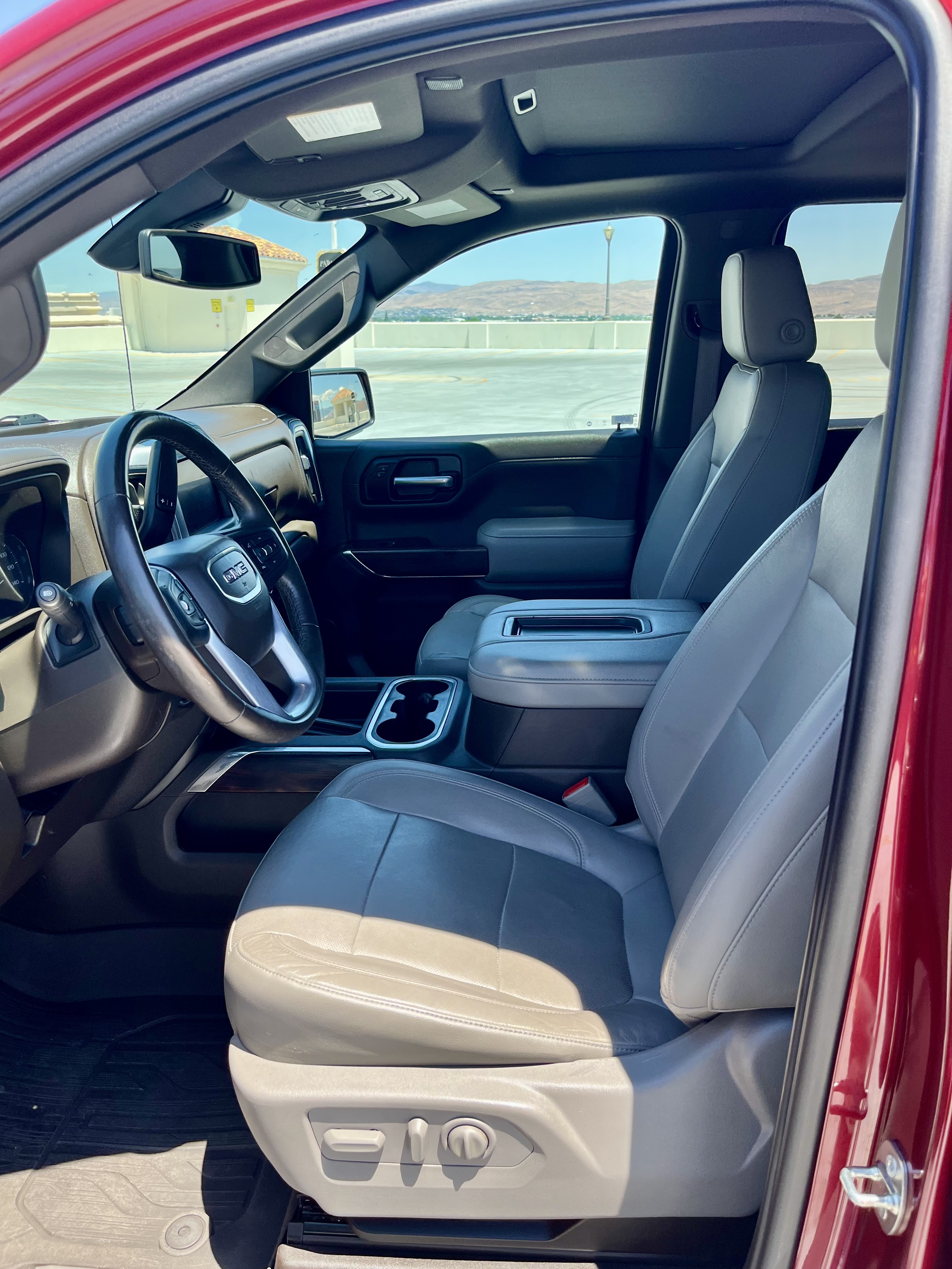 Used 2020 GMC Sierra 1500 SLT w/ SLT Premium Plus Package AWD/4WD image 9