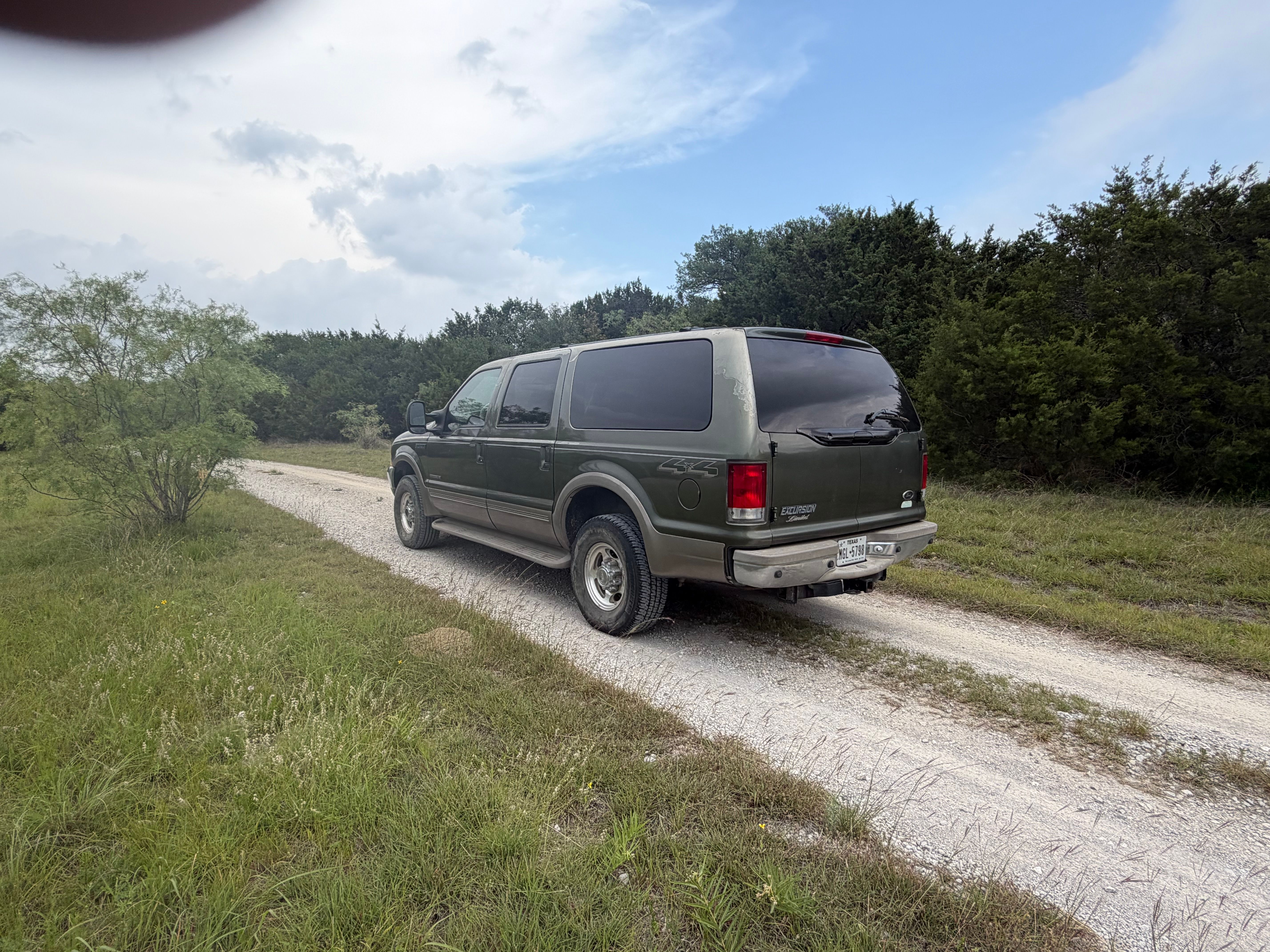 Used 2000 Ford Excursion Limited AWD/4WD image 14