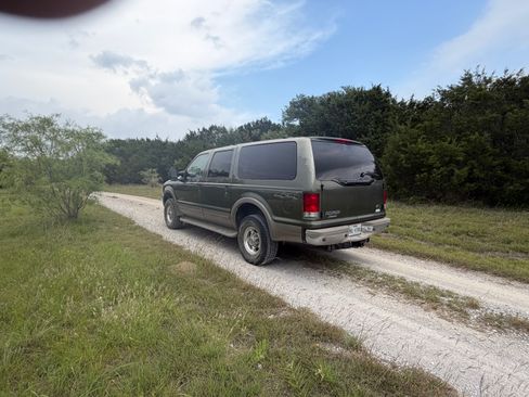Used 2000 Ford Excursion Limited AWD/4WD image 14