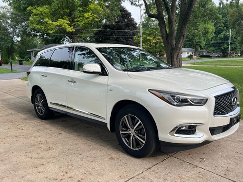Used 2018 INFINITI QX60 Luxe AWD/4WD image 2