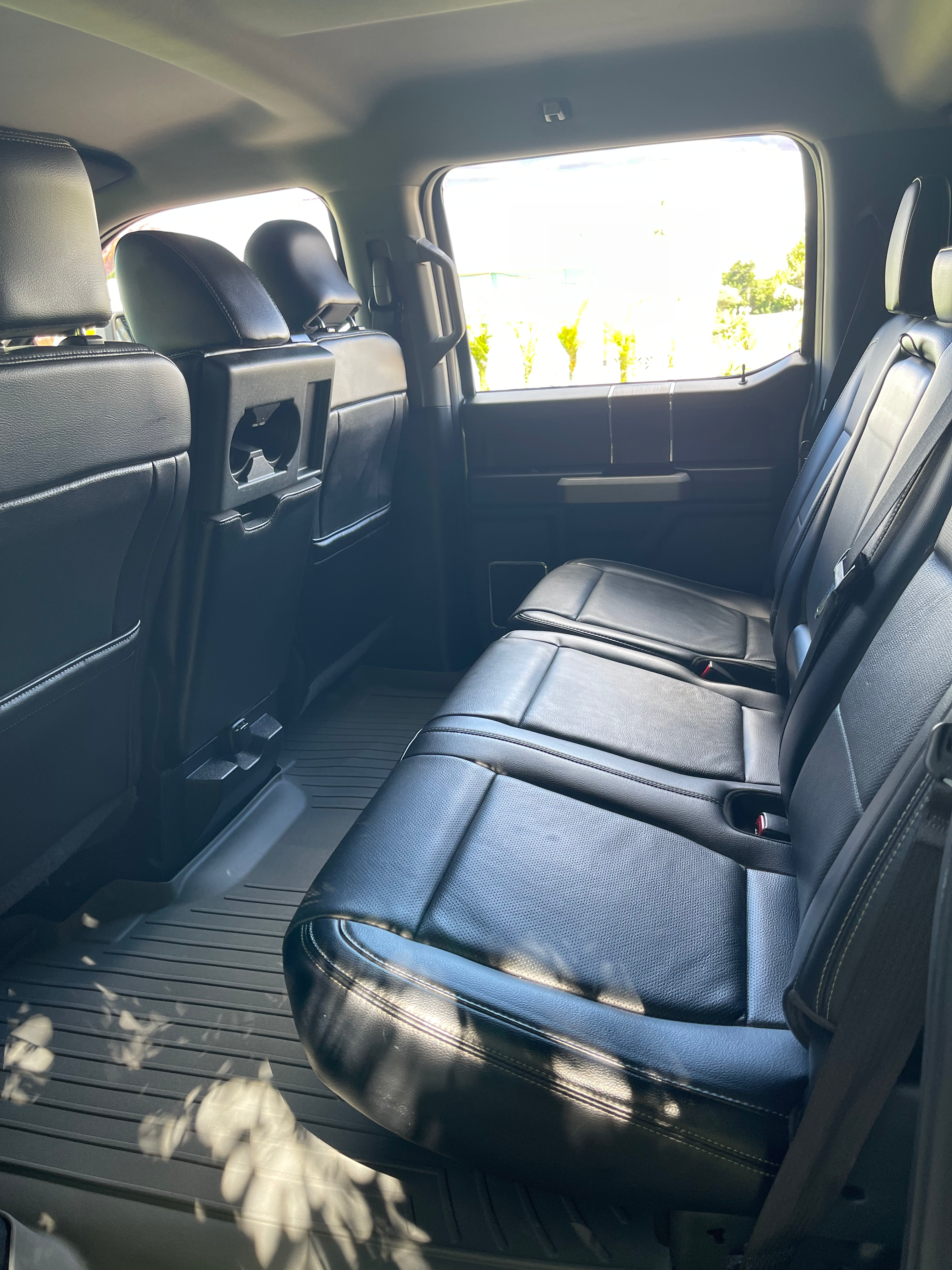 Used 2017 Ford F150 Lariat w/ Trailer Tow Package RWD image 21
