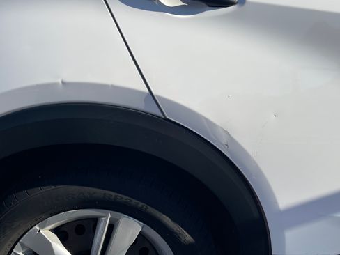Used 2020 Nissan Kicks S FWD image 11