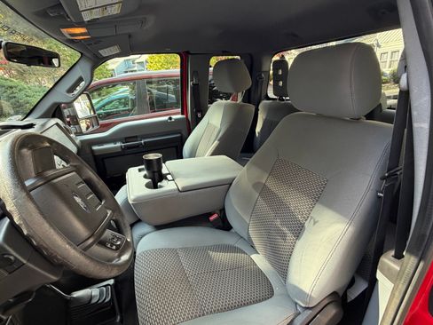 Used 2012 Ford F350 XLT w/ Camper Pkg image 5