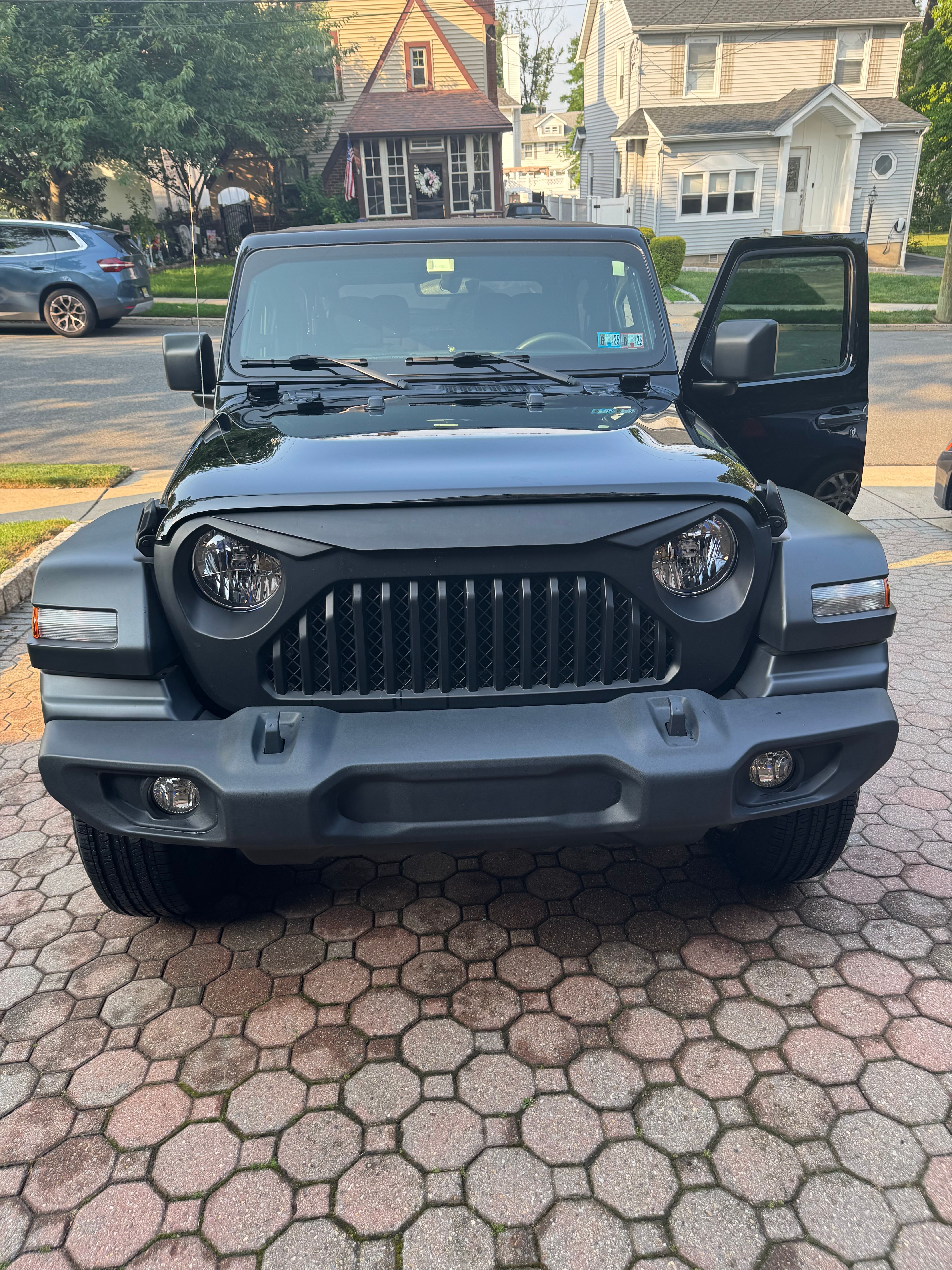 Used 2022 Jeep Wrangler Sport AWD/4WD image 10