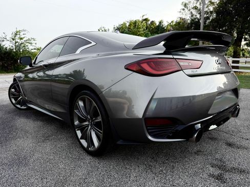 Used 2019 INFINITI Q60 Red Sport 400 w/ Cargo Package AWD/4WD image 13