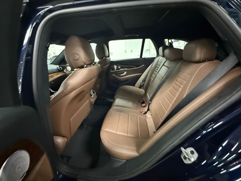 Used 2020 Mercedes-Benz E 450 4MATIC Wagon image 13