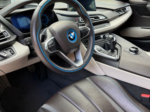 Used 2019 BMW i8 Roadster image 6