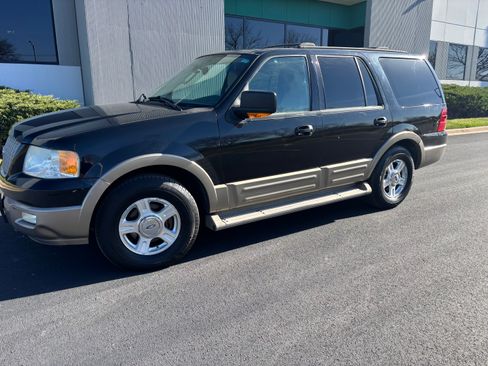 Used 2004 Ford Expedition Eddie Bauer image 1