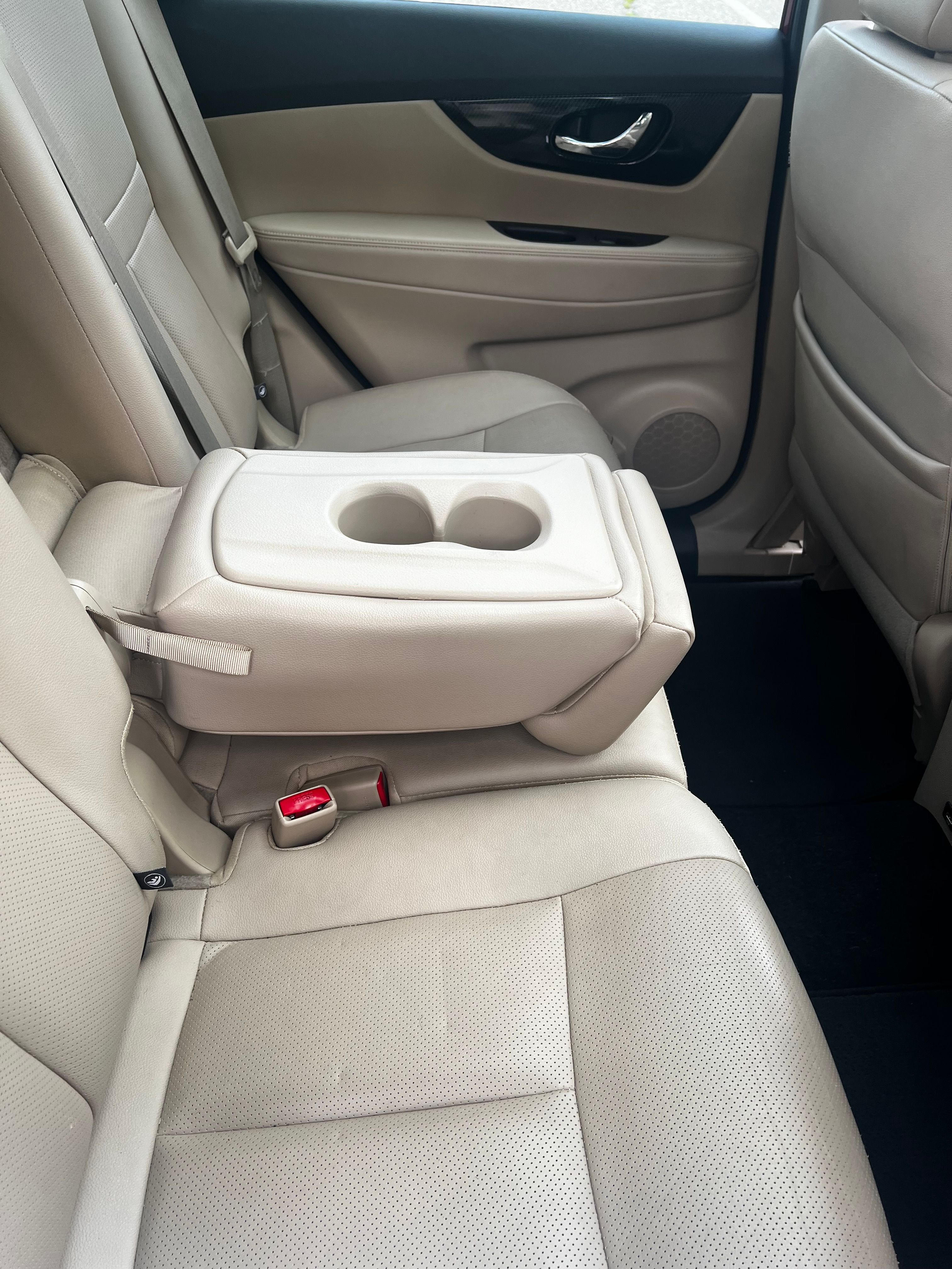 Used 2019 Nissan Rogue SL w/ Premium Package AWD/4WD image 27