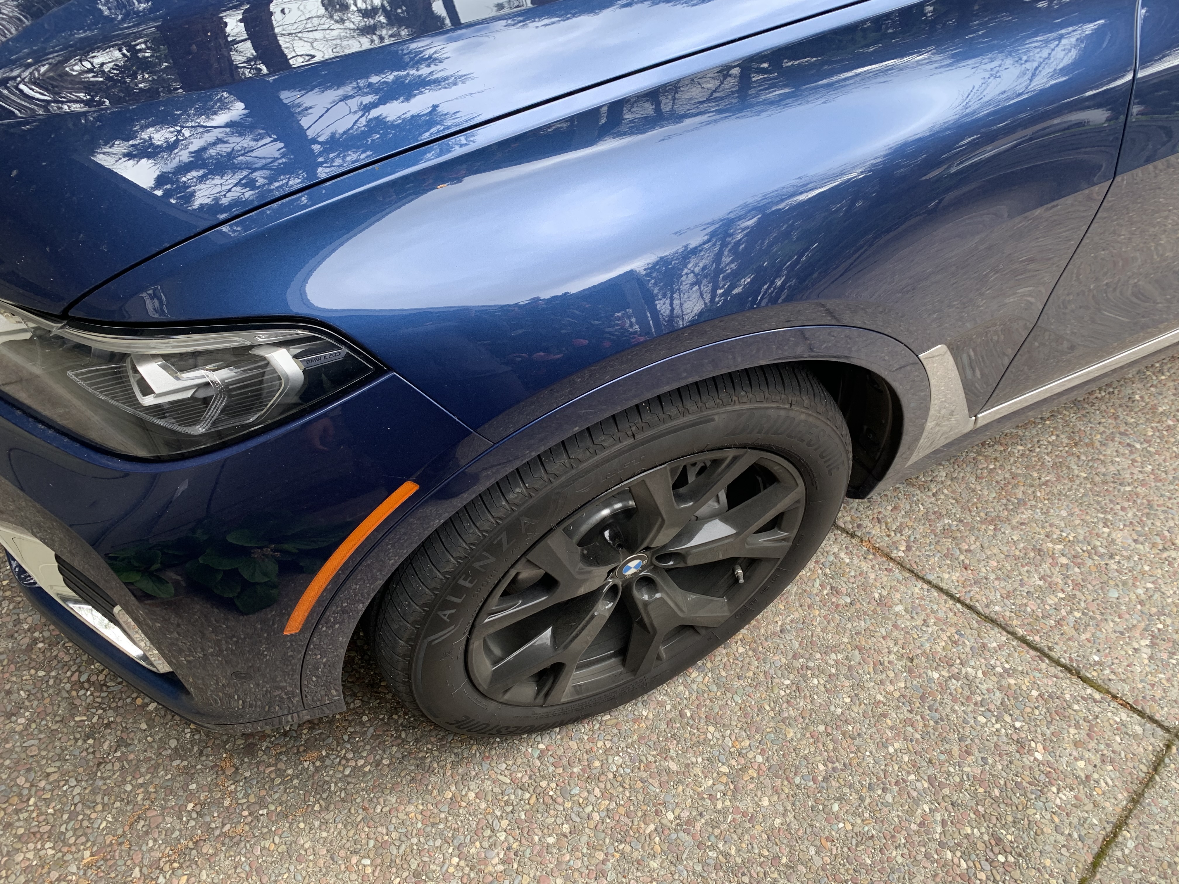 Used 2020 BMW X7 xDrive40i w/ Premium Package AWD/4WD image 10