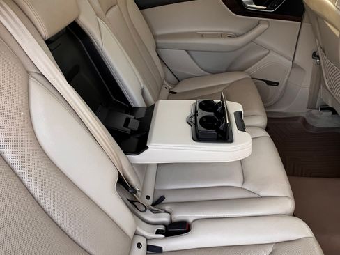 Used 2017 Audi Q7 3.0T Prestige AWD/4WD image 17