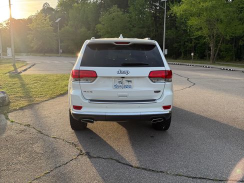 Used 2018 Jeep Grand Cherokee Summit w/ Skid Plate Group AWD/4WD image 5