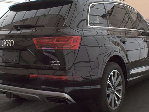 Used 2018 Audi Q7 3.0T Prestige image 8