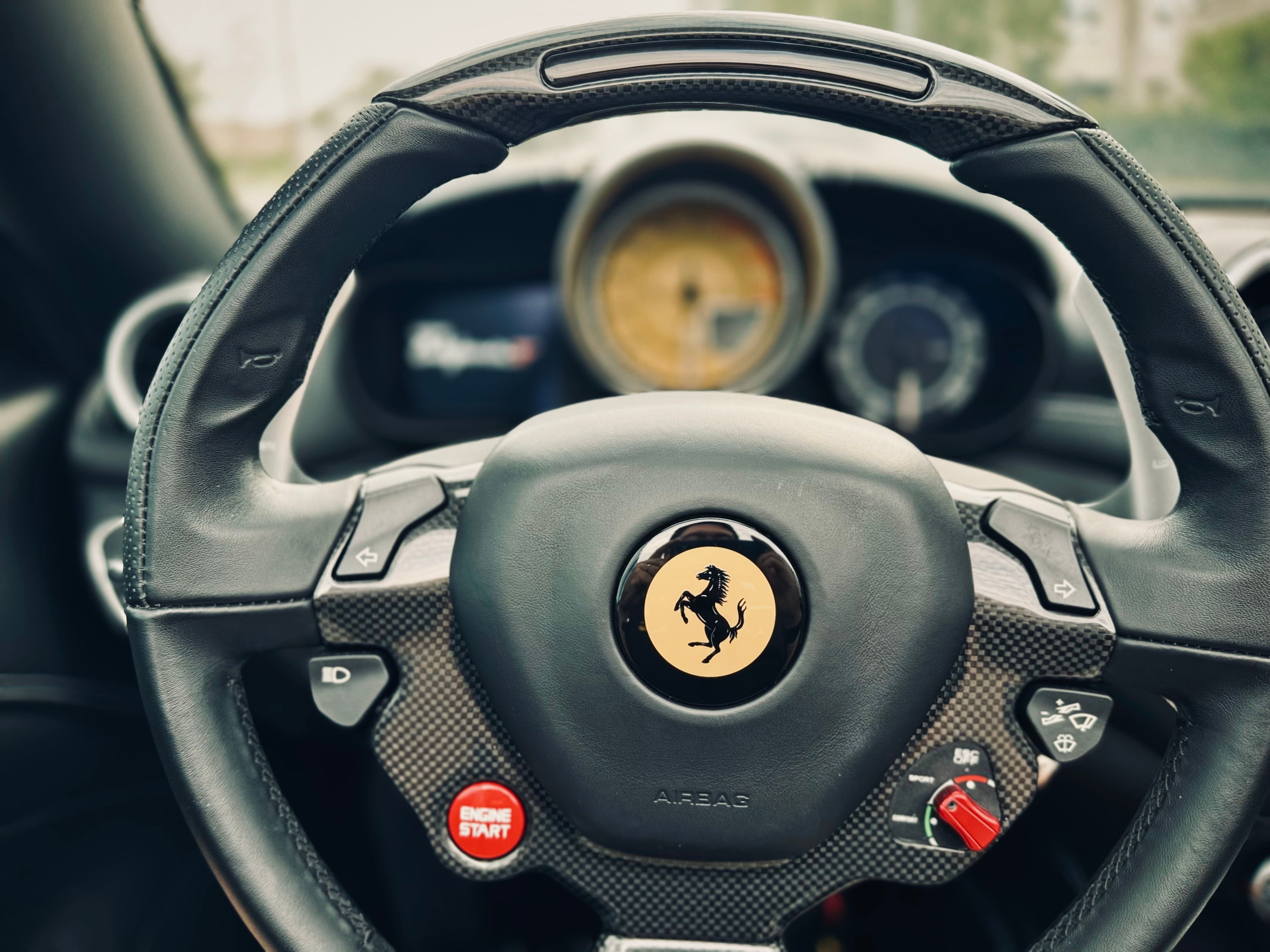 Used 2017 Ferrari California T RWD image 19