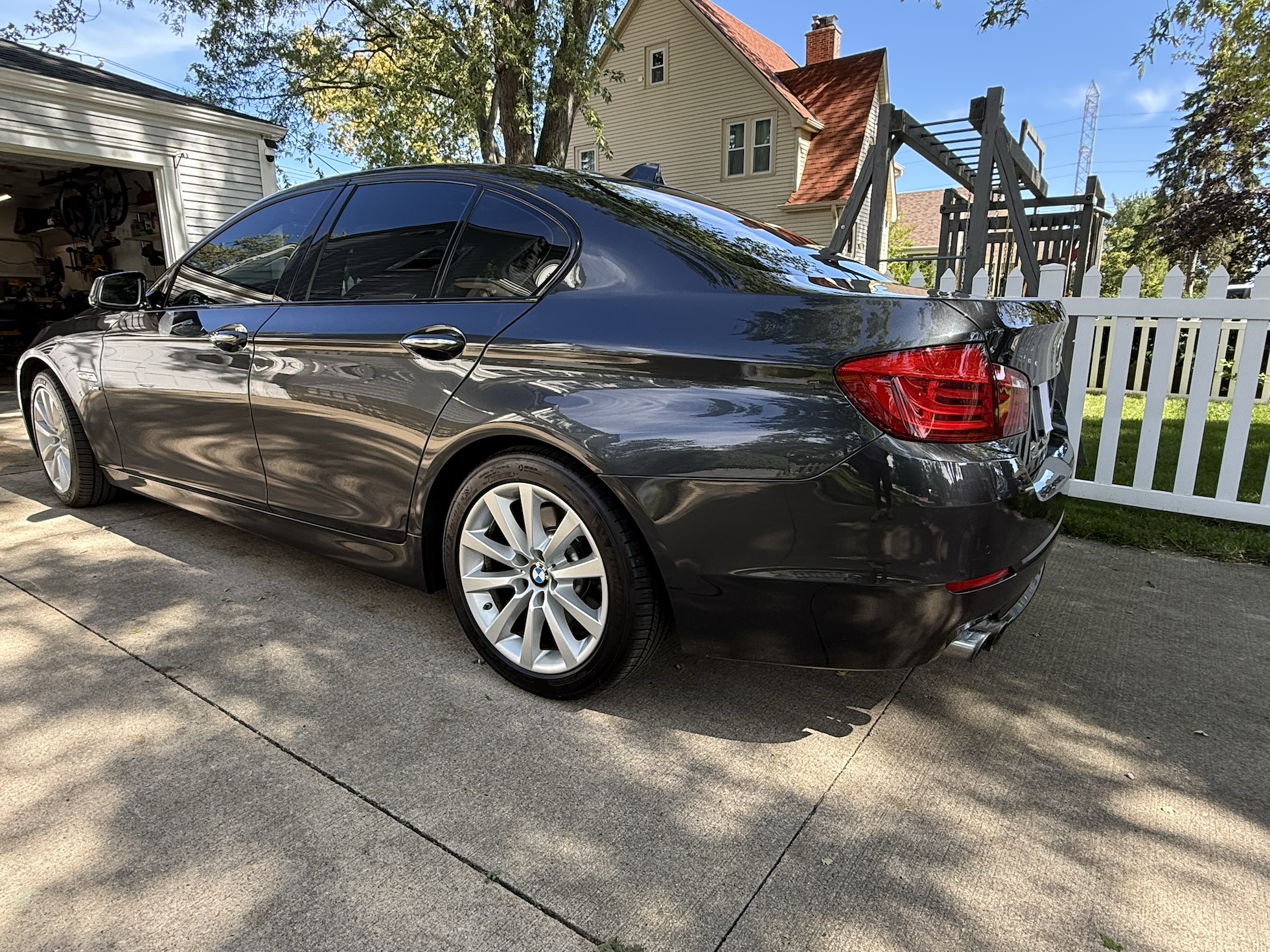 Used 2012 BMW 528i xDrive Sedan AWD/4WD image 9