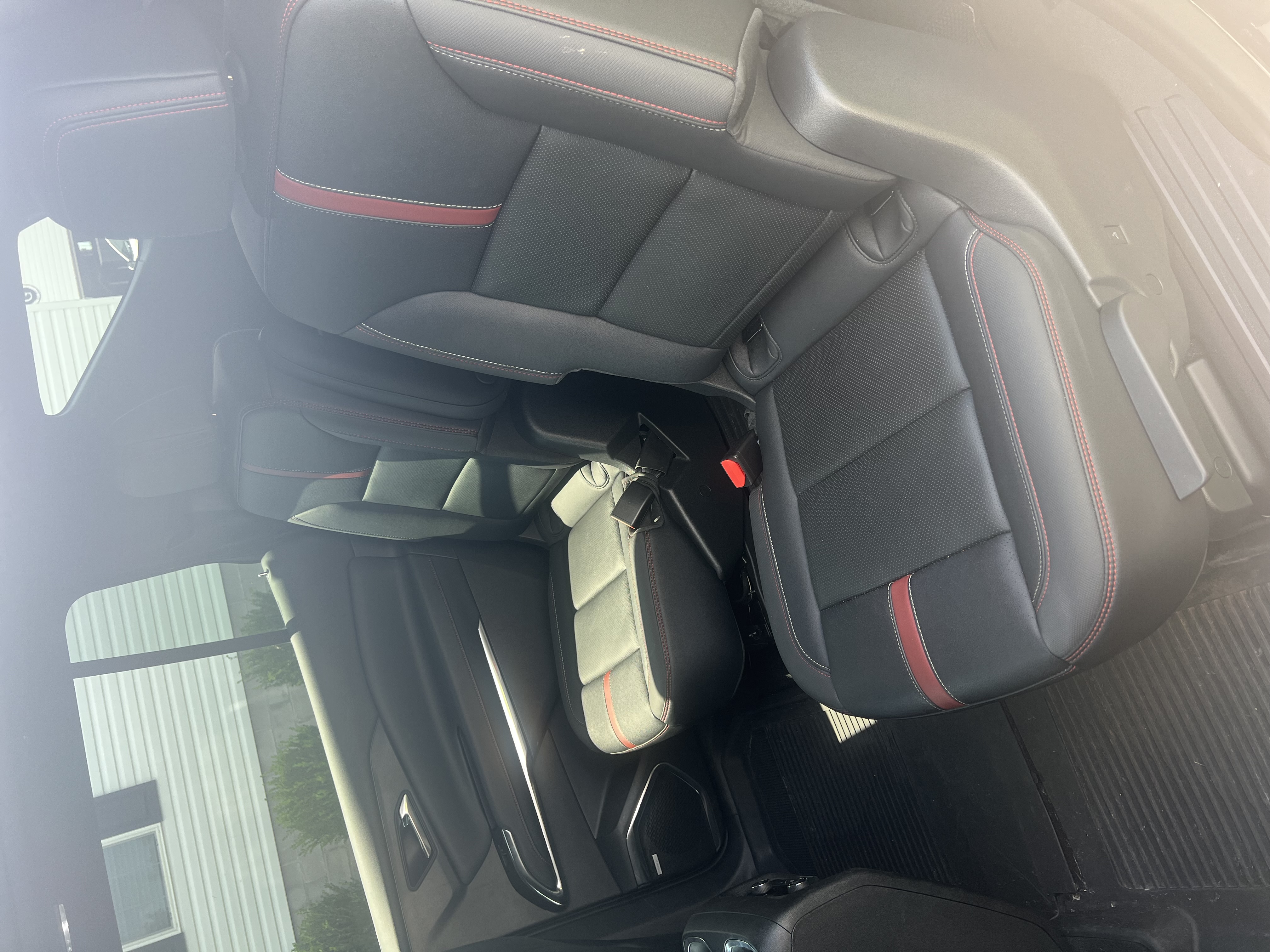 Used 2025 Chevrolet Traverse RS w/ LPO, Floor Liner Package FWD image 10