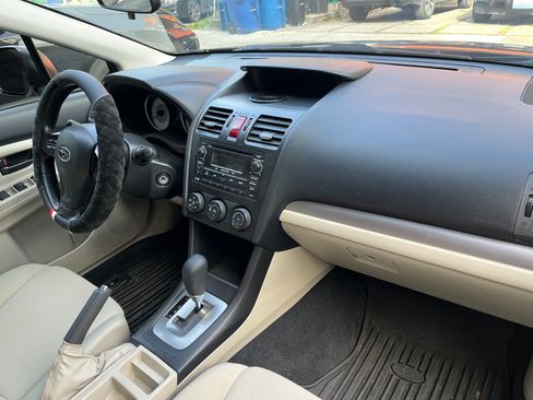Used 2013 Subaru Impreza 2.0i image 10