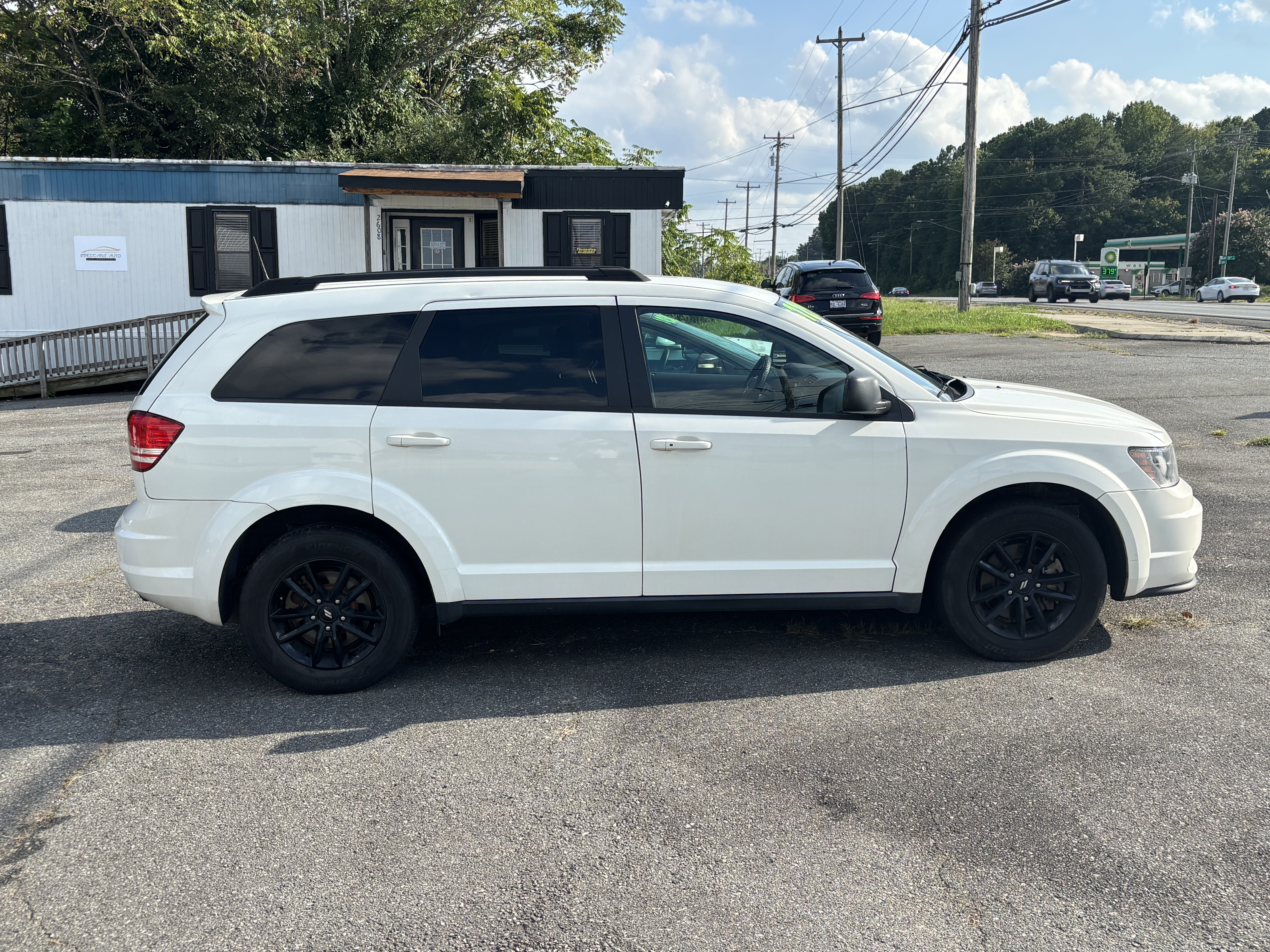 Used 2020 Dodge Journey SE w/ SE Popular Equipment Group FWD image 5