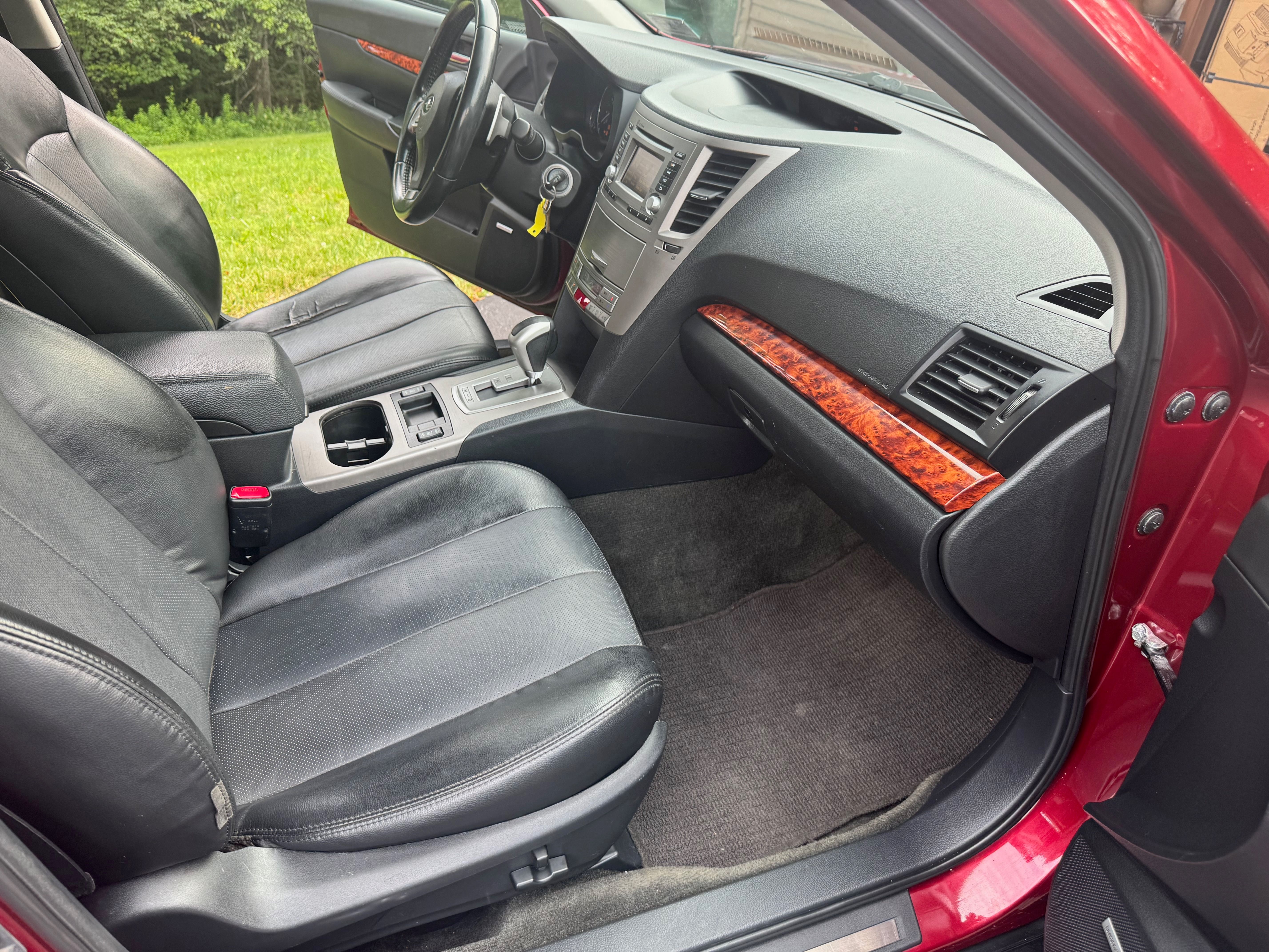 Used 2012 Subaru Outback 3.6R Limited w/ Moonroof Pkg AWD/4WD image 20