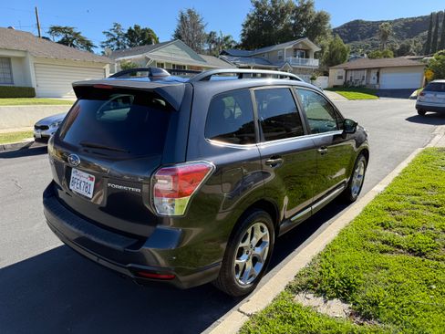 Used 2018 Subaru Forester 2.5i Touring w/ Popular Package #3B image 4