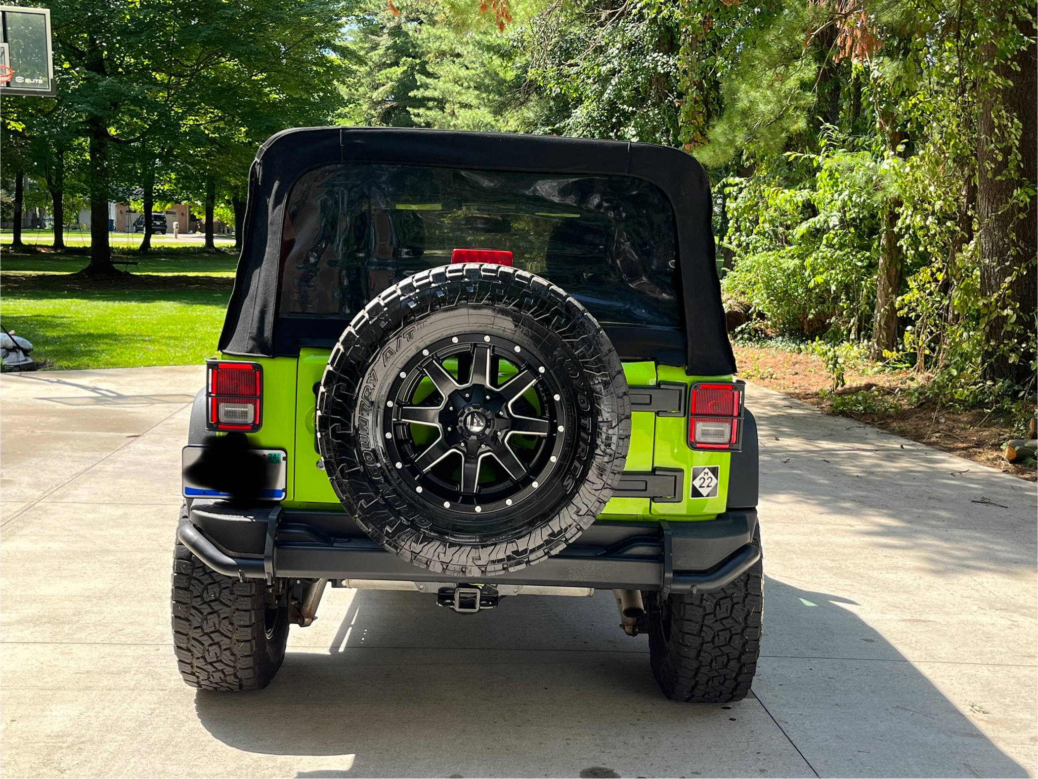 Used 2013 Jeep Wrangler Unlimited Sahara AWD/4WD image 6
