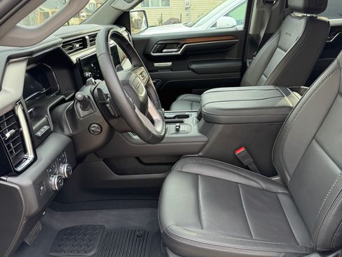 Used 2025 GMC Sierra 1500 Denali image 12