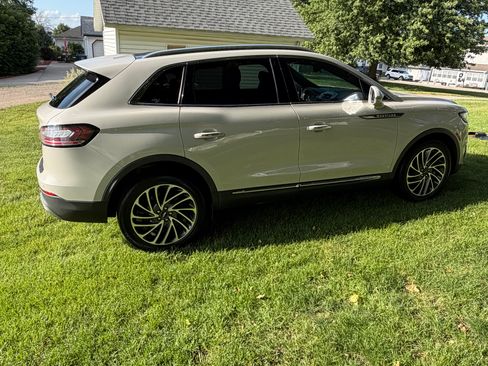 Used 2019 Lincoln Nautilus Reserve w/ Driver Assistance Package AWD/4WD image 6